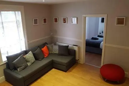 Appartamento Spacious 2 Bed Flat With Private Parking